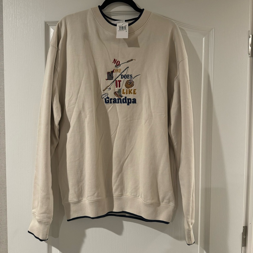 Vintage “No one does it like Grandpa” Embroidered Sweatshirt NWT Size Large
